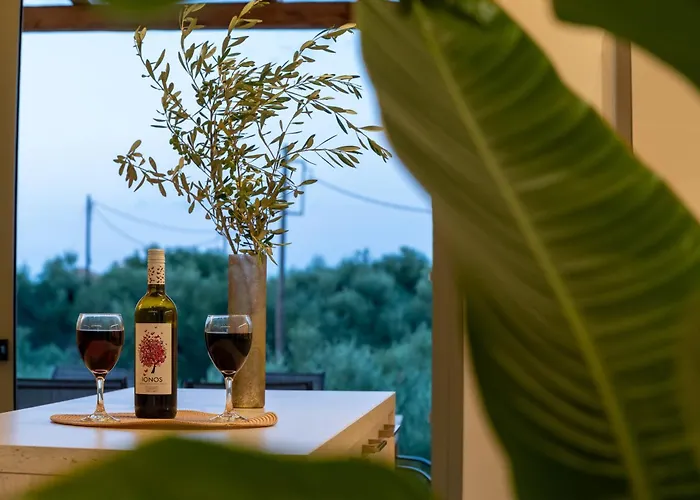 Theoni House Villa *