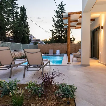 Theoni House